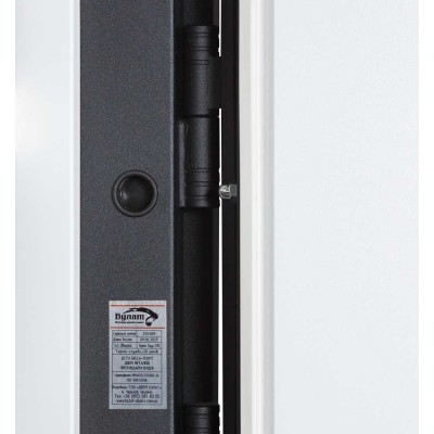 Входные двери БУЛАТ Термо Хаус модель 705/431 Венге темный/Белый атласный