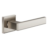 Дверна ручка Quattro 02 (264/14-ZNS) матовий нікель на квадратній розетці VIS