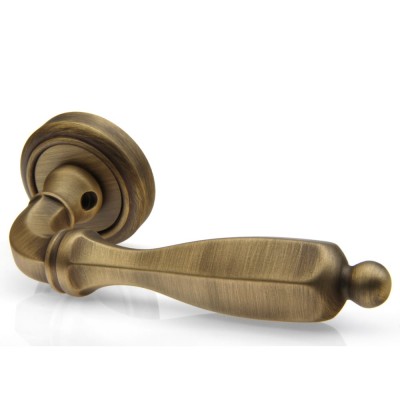 Дверная ручка на круглой розетке Frosio Bortolo коллекция Fadex (Фадекс) Camilla 228V B02-бронза матовая