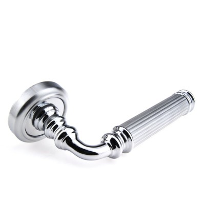 Ручка дверна на круглій розетці Frosio Bortolo колекція Fadex (Фадекс) Rania 246V C03 - хром полірований/хром матовий