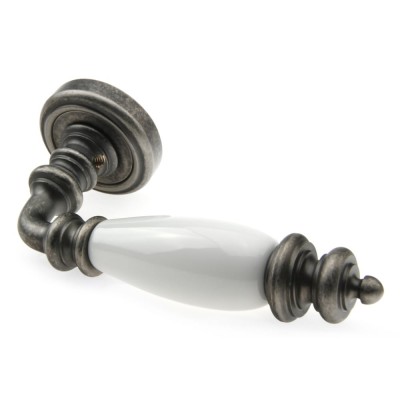 Ручка дверна на круглій розетці Frosio Bortolo колекція Fadex (Фадекс) Siena Ceramic 473V N10-античне залізо/біла кераміка