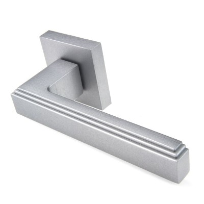 Ручка дверна на квадратній розетці Frosio Bortolo колекція Forme (Форма) Alila 293Q C22 - екотеч