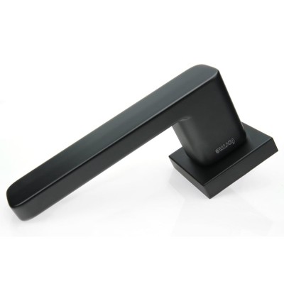 Ручка дверна на квадратній розетці Frosio Bortolo колекція Forme (Форма) Betty 134Q N52 - чорний матовий