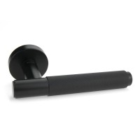 Дверная ручка Forme (Форма) City 335A N52 – черный матовый