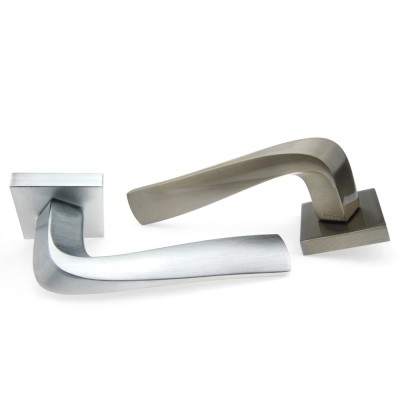 Ручка дверна на квадратній розетці Frosio Bortolo колекція Forme (Форма) Atlas 159R P01 - золото PVD