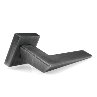 Дверная ручка на квадратной розетке Frosio Bortolo коллекция Forme (Форма) Naxos 215Q P53 - олово матовое