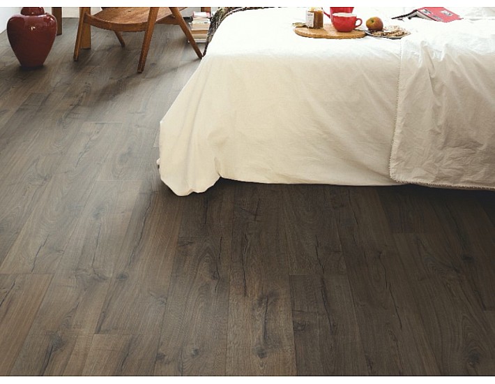 Фото Ламинат QUICK STEP IMU1849 Дуб Classic brown 2 Фото Ламинат QUICK STEP IMU1849 Дуб Classic brown 2