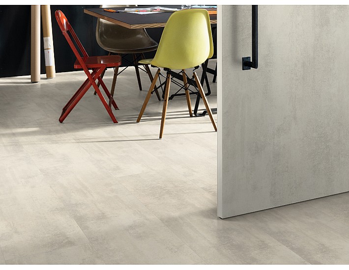 Фото Ламинат Egger Kingsize Aqua Plus 32/8 ELF637 Хромикс белый 2