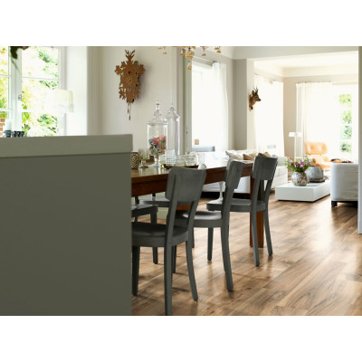 Ламинат Egger Classic Aqua 32/8 Орех Перганти